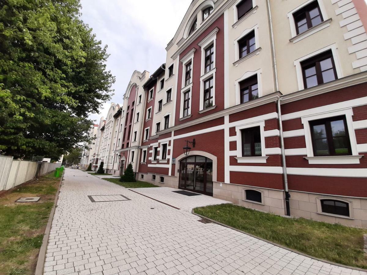 Apartamenty Lubin - Kamieniczka W Centrum Экстерьер фото